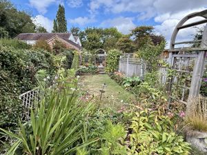 Photo 1- click for photo gallery